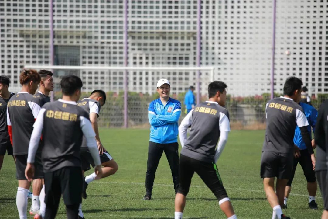 青岛青春岛足球赛事安排表,青岛青春岛足球俱乐部球员大名单