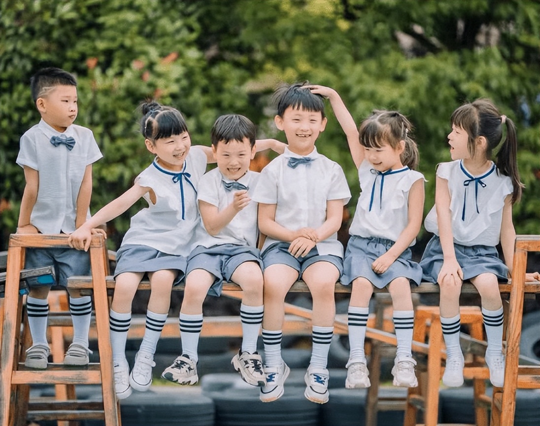 怎么引导宝宝和大人说话,宝宝多大会对大人说话