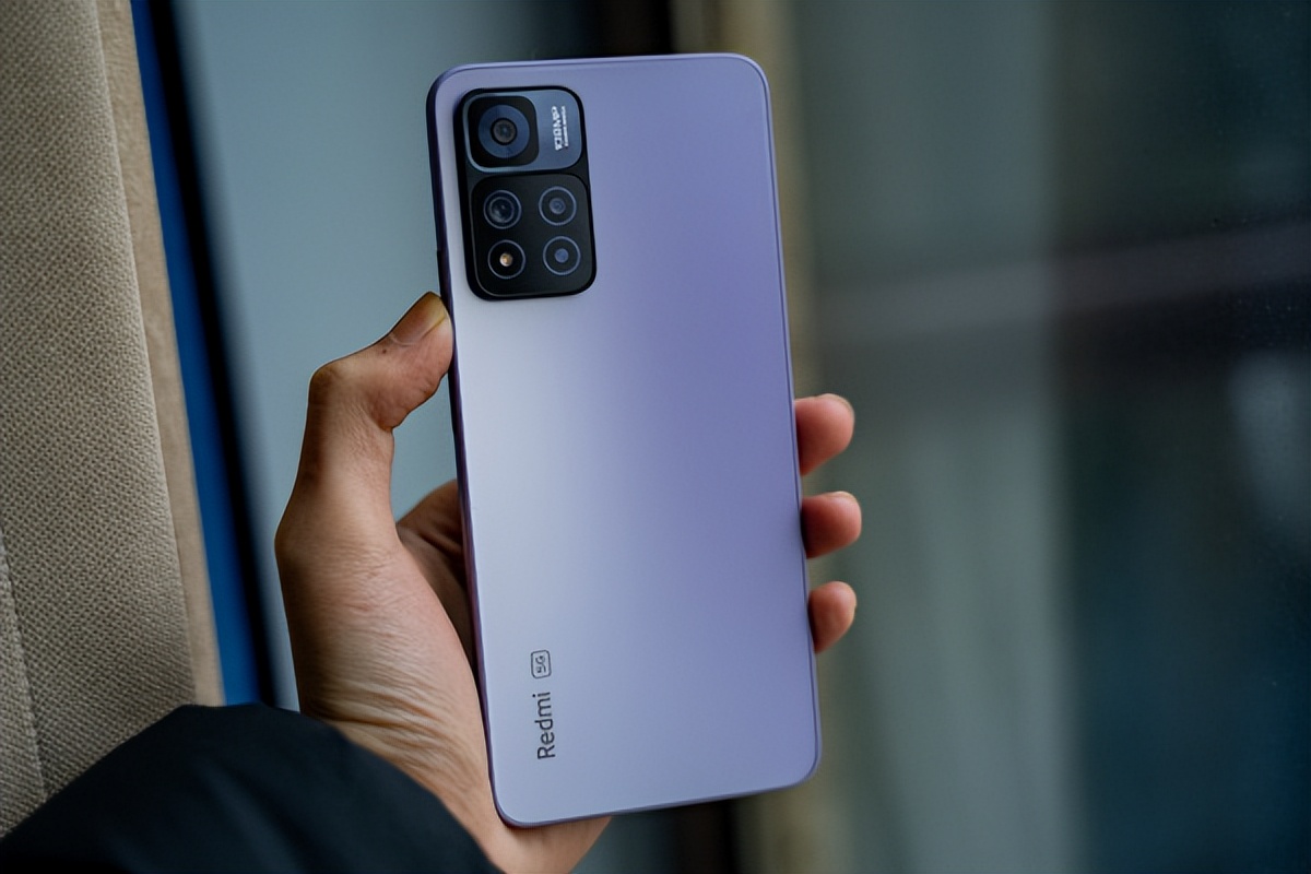 当下三款闭眼入手机，配置拉满还降价，全都是性价比