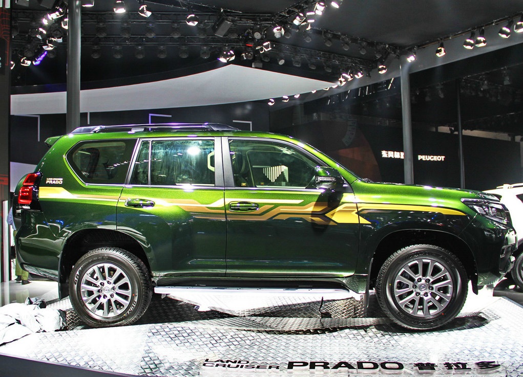 最新款的丰田霸道到底有多好看,新款丰田霸道2022款搭载3.4t