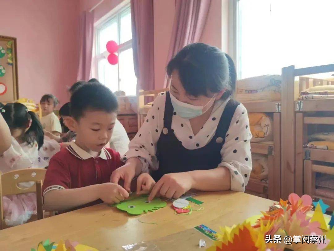 汝南县教育系统载歌载舞，庆祝孩子们的节日！