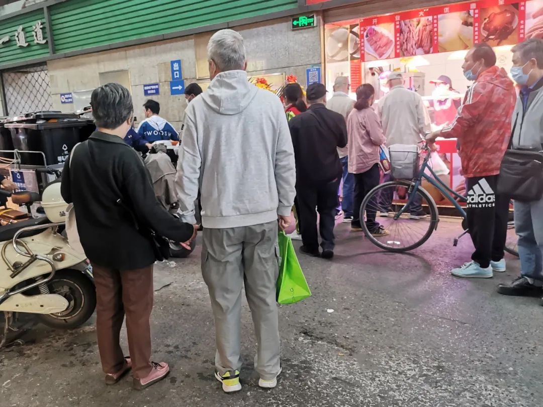 为什么上海卖菜的都是兰陵人,为什么买菜的都是老人