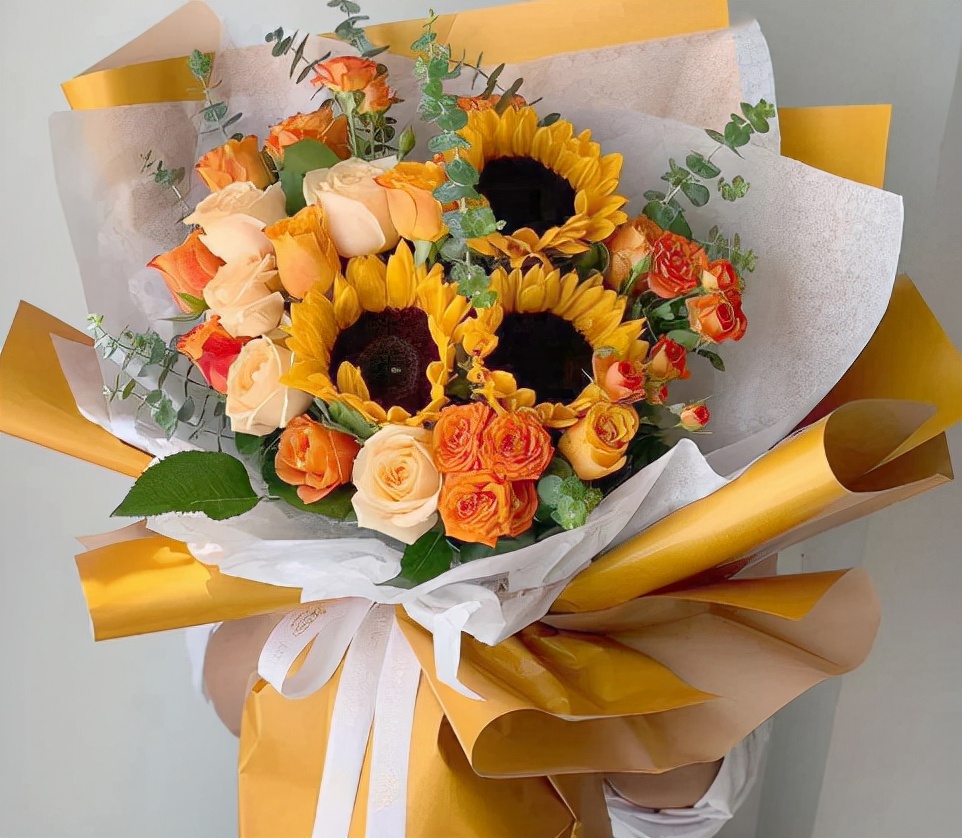 女神节要给追的女生送礼物吗,女神节给女朋友送礼物的话