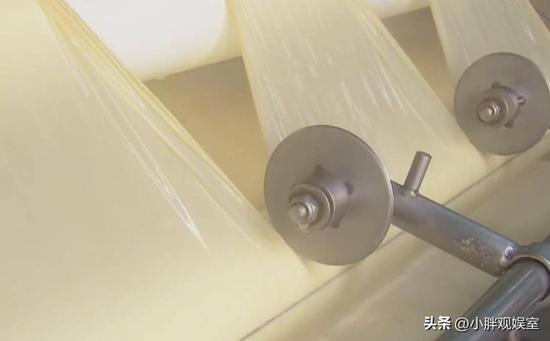 捡破烂赚钱真实案例,小伙子靠捡破烂竟赚了100多万