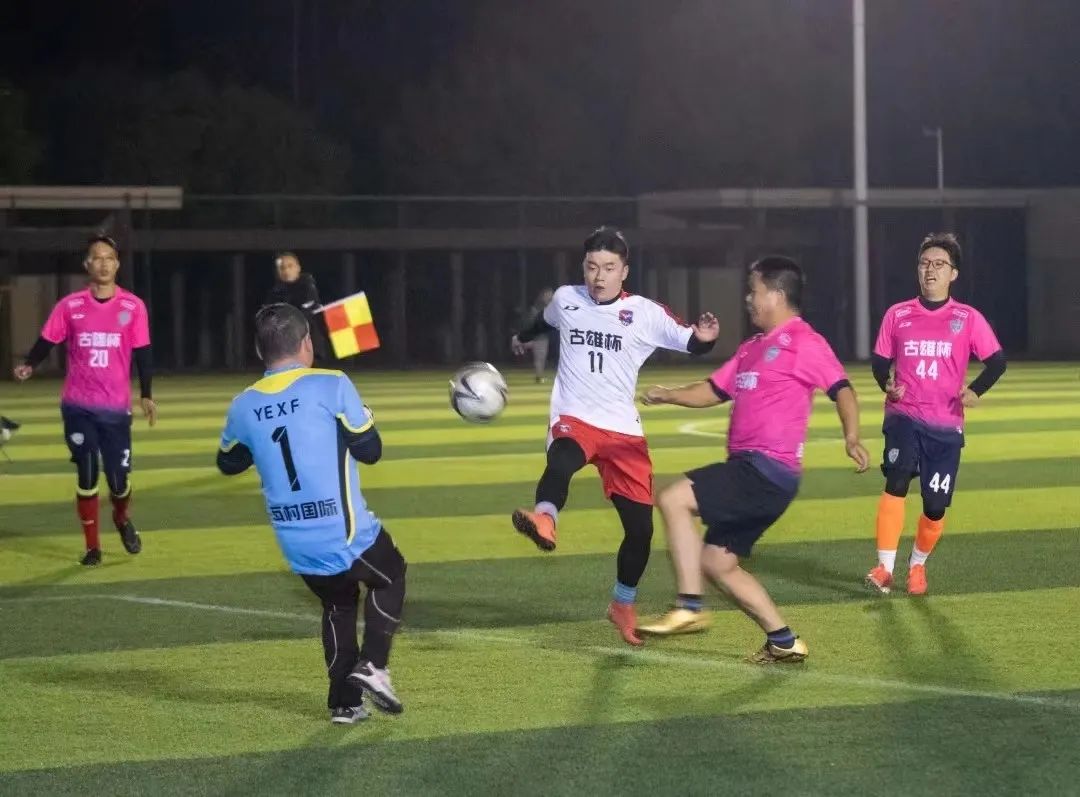 喜迎二十大|步道美球场亮，雨花人在家门口健身的幸福！