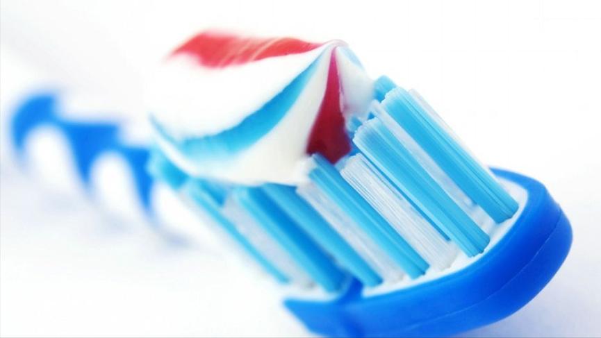 牙膏老年斑的克星,牙膏原来是治老年斑的特效药