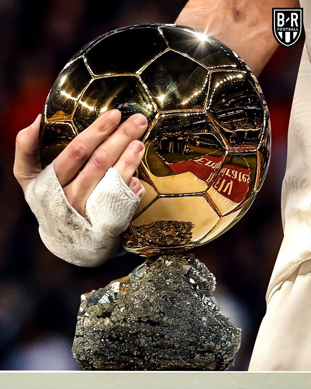 梅西对阵皇马5佳球,皇马10连胜梅西遭绝杀