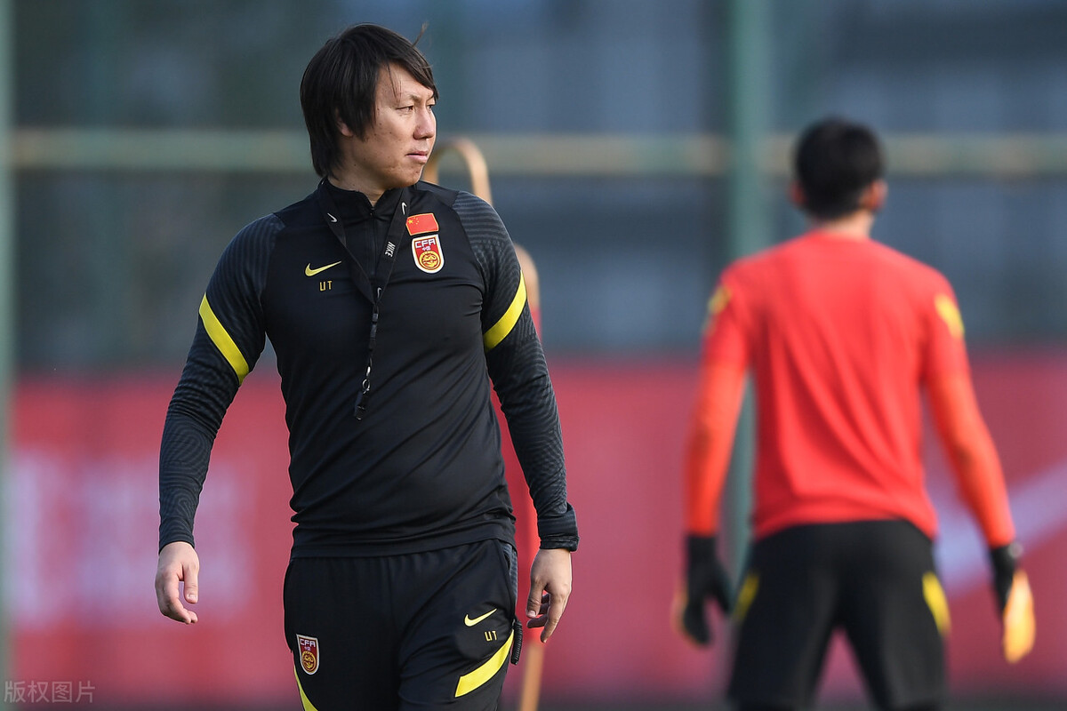 李铁担任武汉卓尔主教练年薪,李铁在武汉卓尔年薪