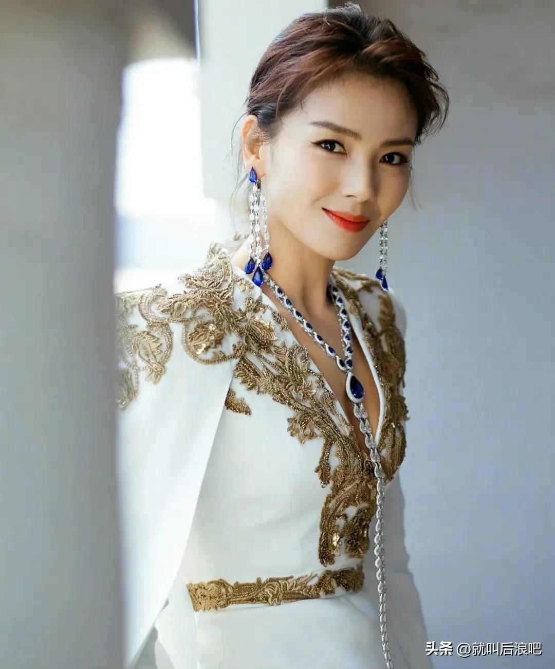 刘涛以前为什么会出演幸子,刘涛巴黎时尚秀