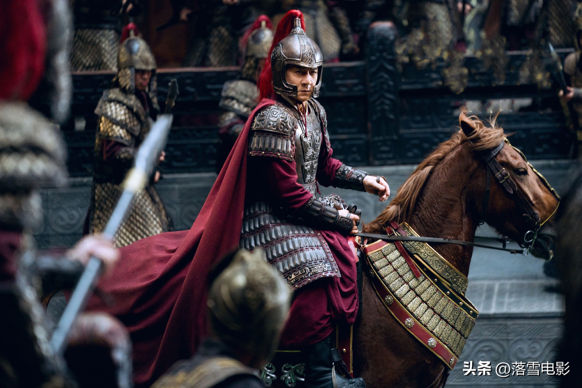 成龙拍龙马精神是想表达什么,成龙财力