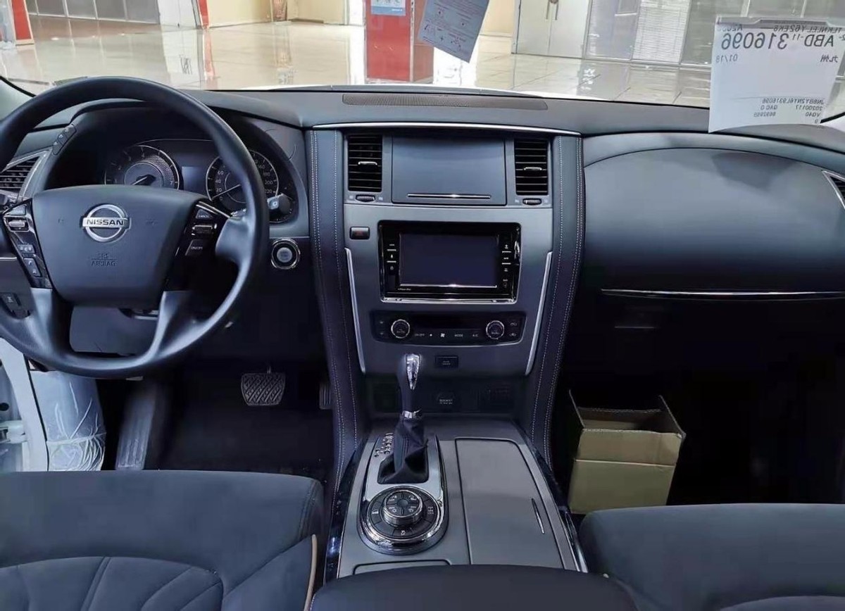 手握方向盘越野视频,途乐沙地穿越