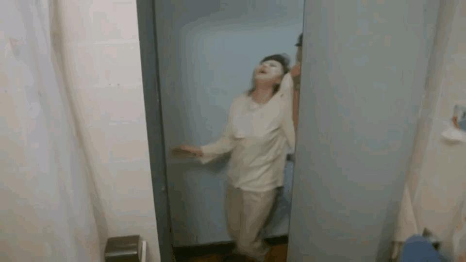 濂虫紨鍛樺垎浜棩甯告彮闇插ū涔愬湀鍐呭箷,濞变箰鍦堝亣鎴忔垚鐪熸瘉浜嗗灏戝コ鏄庢槦