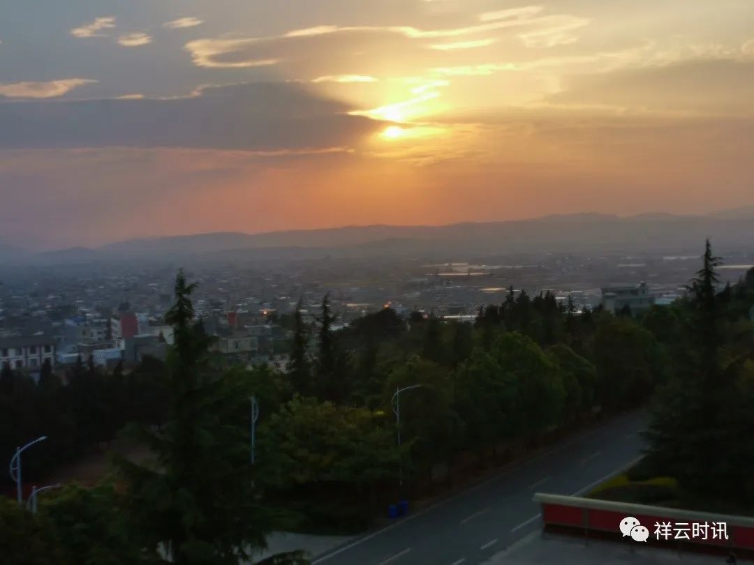 传承红色基因争做优秀教育工作者,传承红色基因弘扬劳模精神