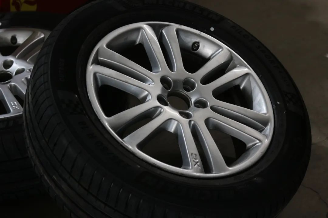 80年沃尔沃xc90出售,08款沃尔沃xc90二手多少钱