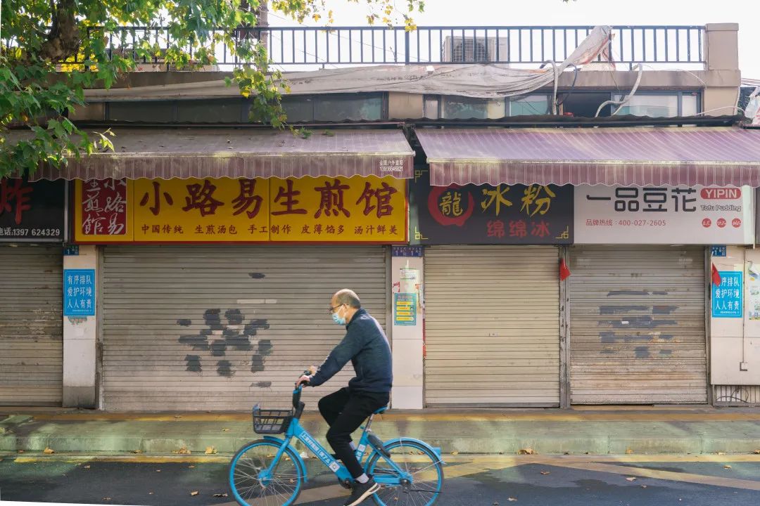 实拍疫情反扑下的武汉美食餐饮店他们怎么样了？