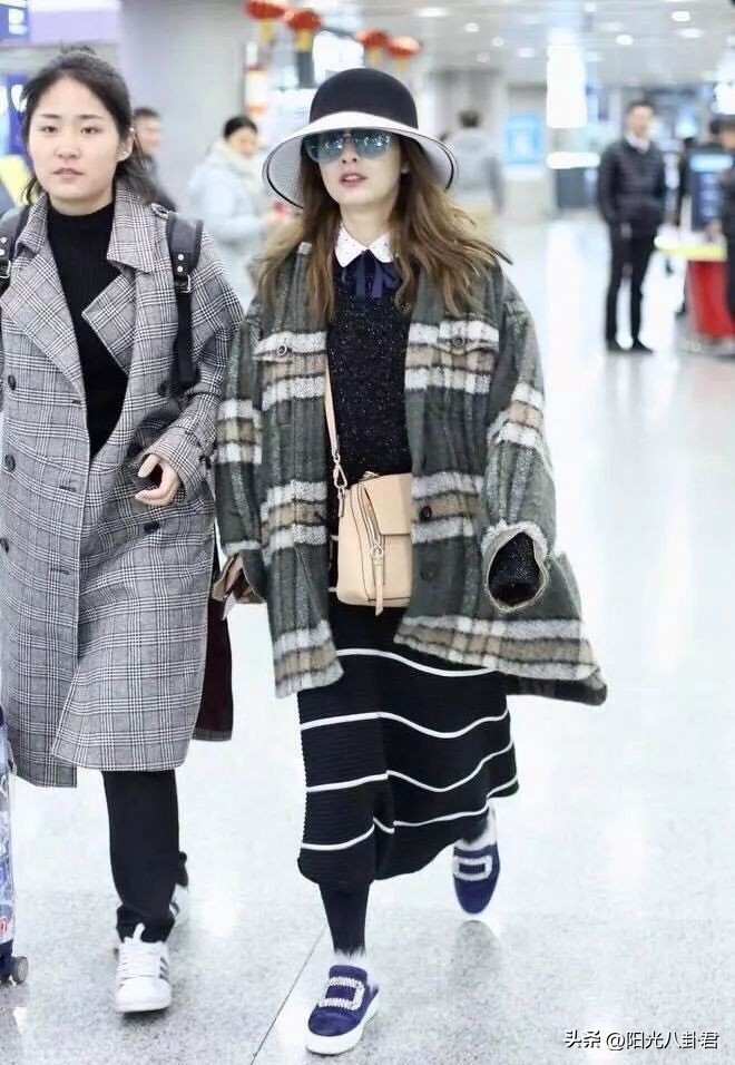 *服私**穿成某宝风,这5位毫无审美的脸蛋美人,个个都是大牌终结者