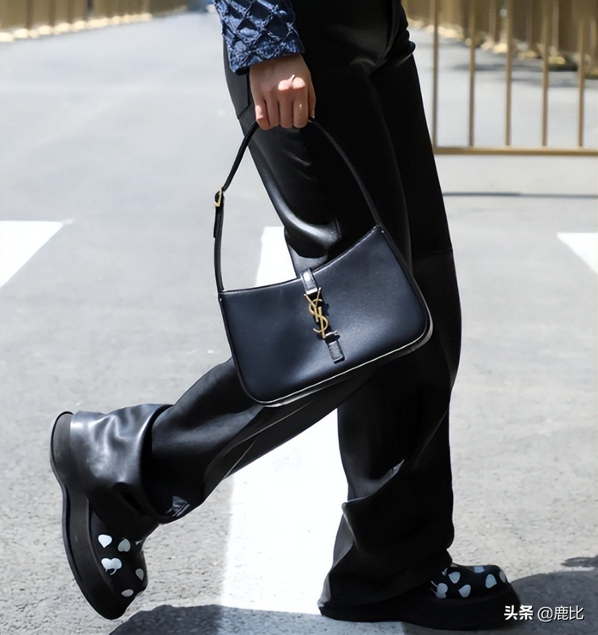 秋冬腋下包推荐,2022春夏经典腋下包