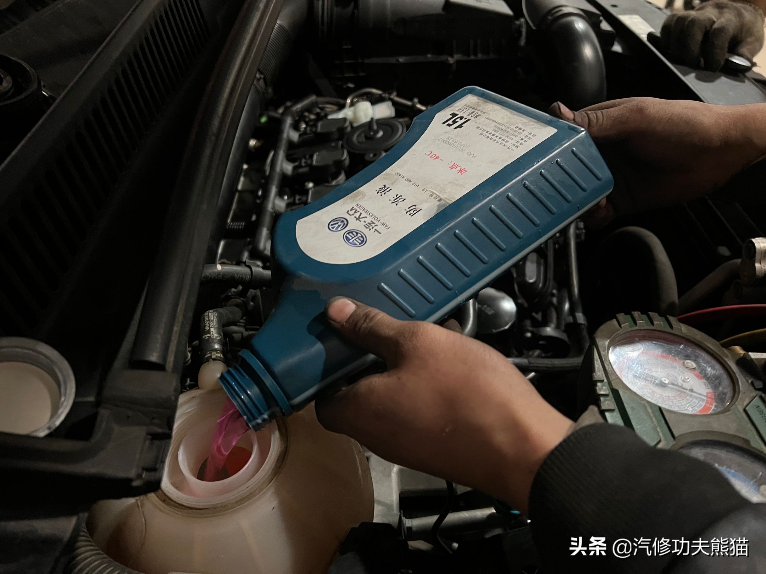 大众夏朗11万公里烧机油,大众夏朗九万公里突然烧机油