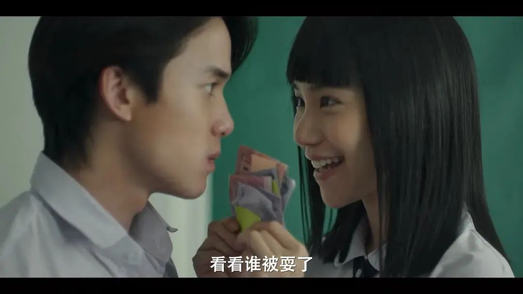 笑话，内娱什么时候敢捧她？