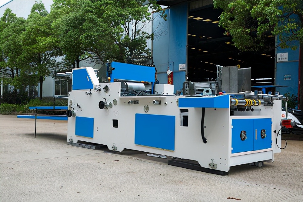 安庆永华贴窗机设备,安庆永华机械全自动贴窗机