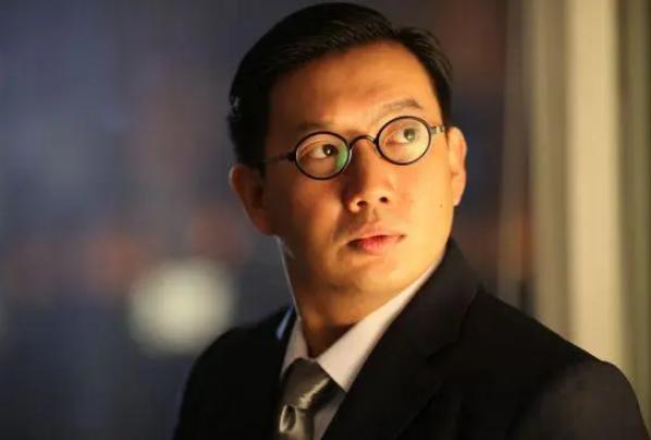 起底过气歌手杜汶泽“港独”之路：力撑暴徒、拍桌叫嚣、差评演技