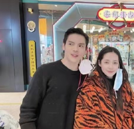 郭碧婷向佐甜蜜牵手疑似恋情曝光,向佐郭碧婷恩爱画面