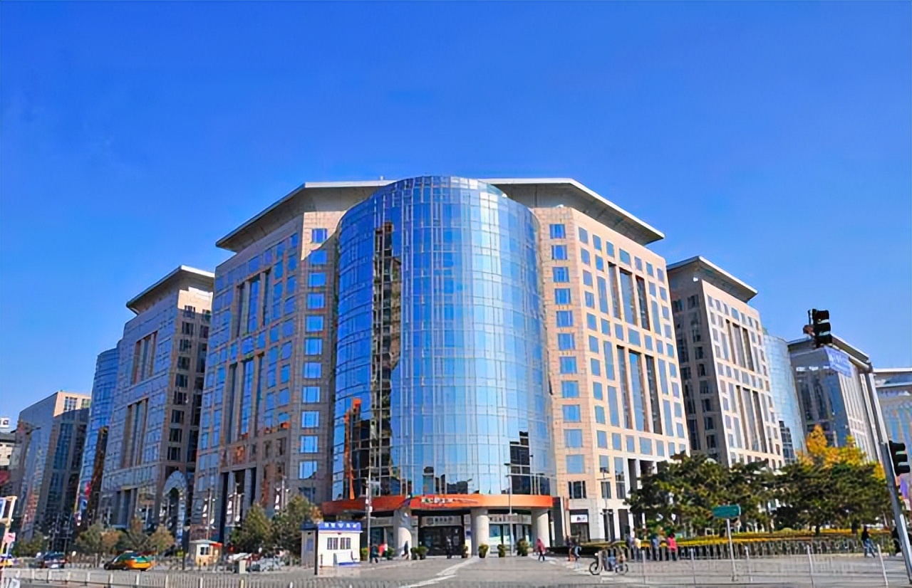 周凯旋跟了李嘉诚多少年,周凯旋凭什么被李嘉诚独宠29年