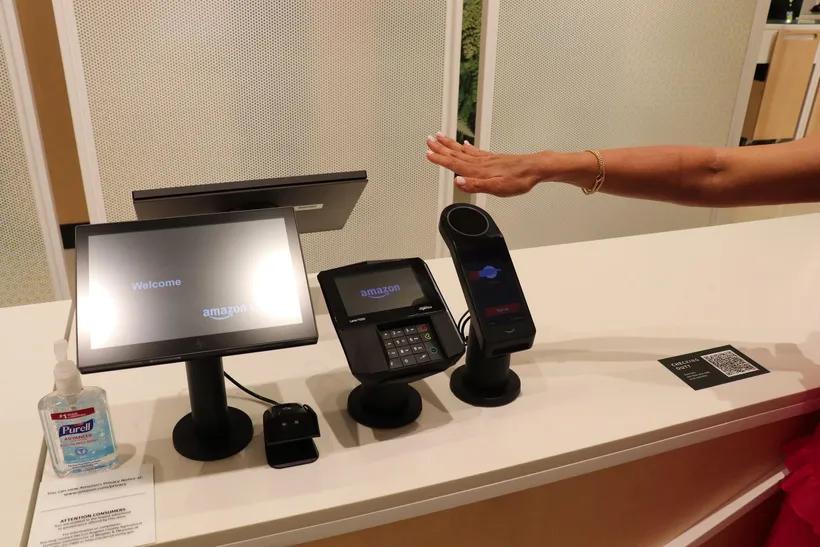 亚马逊开实体店赚钱吗现在,亚马逊的服装店利润