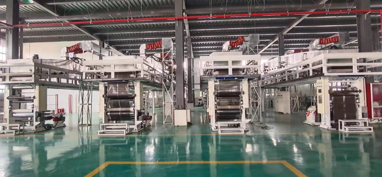 羽绒服石墨烯蓄热层是智商税吗,石墨烯电热膜是不是智商税