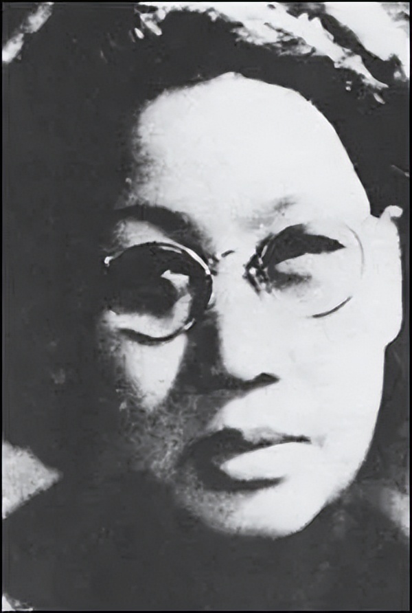 潘玉良从青楼走出的画魂,潘玉良照片真实自画像