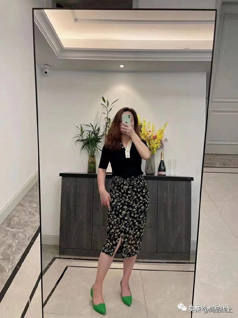 lily女装爆款清单,lily大牌尾货女装