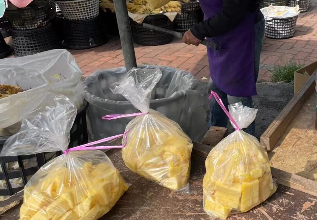 班班吃凤梨,台湾学生被迫吃凤梨