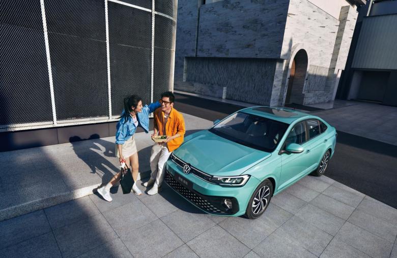 新朗逸与新宝来哪个更值得入手,刚上市的大众朗逸新锐几年能换代