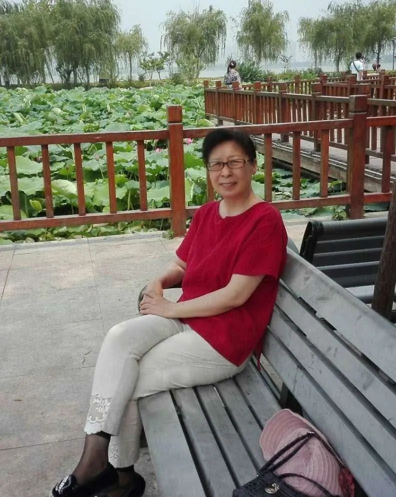 王淑娴诗词|我有相思无处售，情人一别天涯久