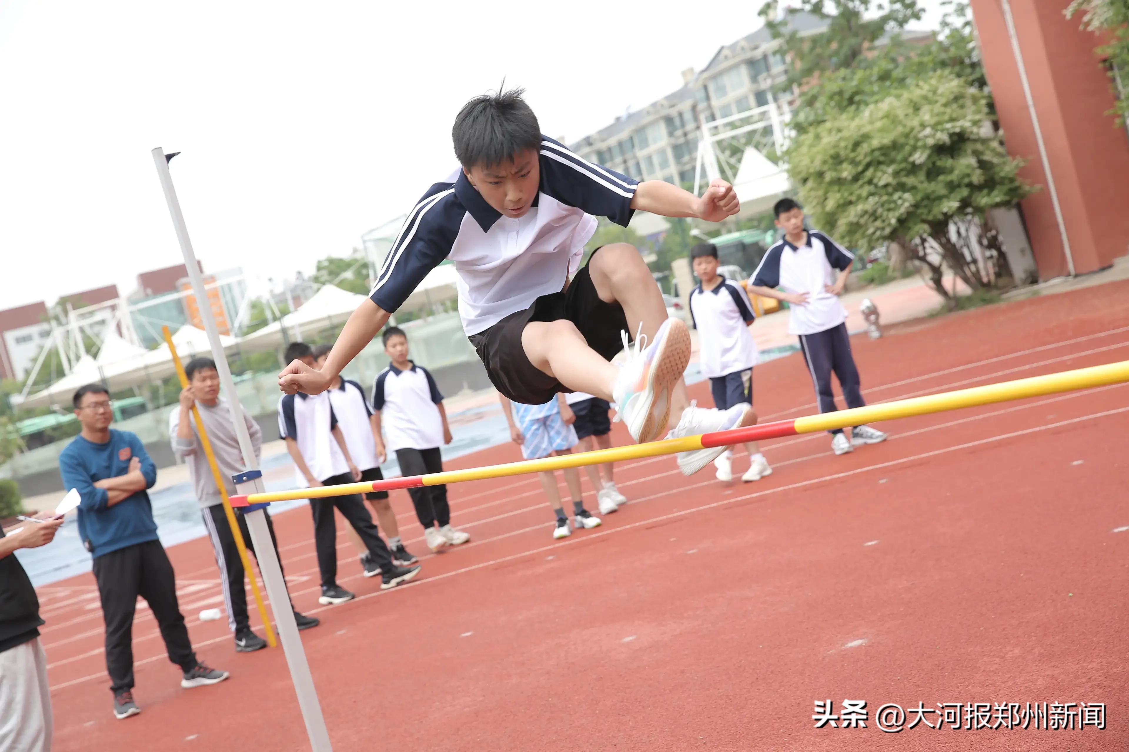 郑东新区昆丽河小学五年级,郑东新区昆丽河小学平面图