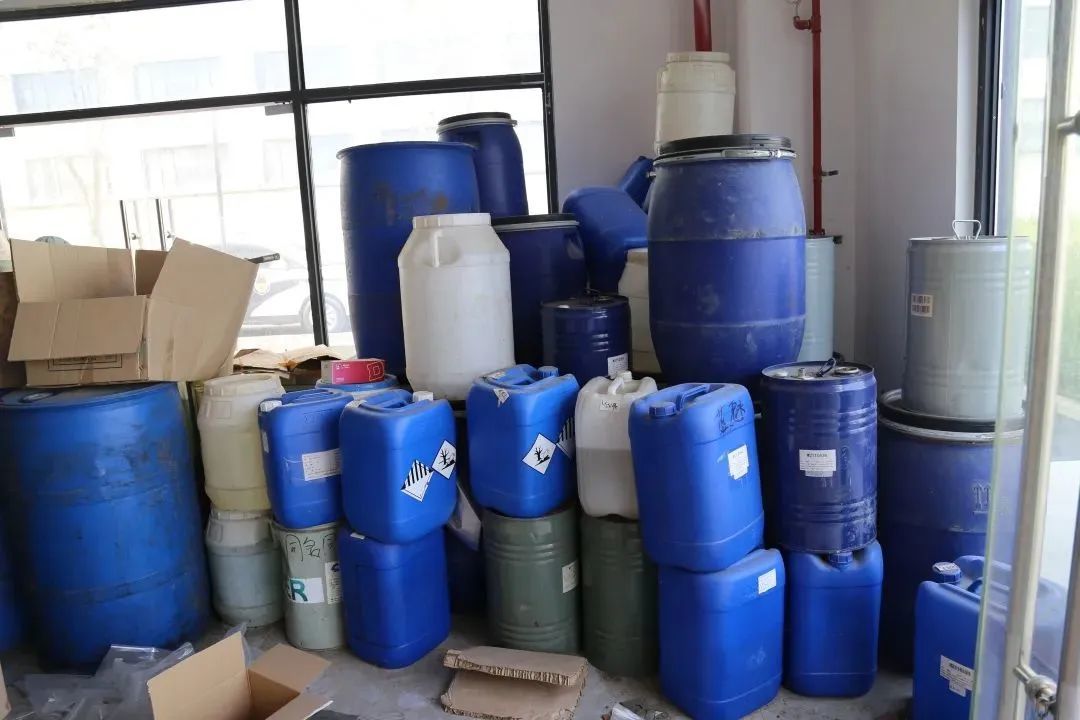 世界大牌香水都含什么成份,哪些品牌的香水含有有害成分