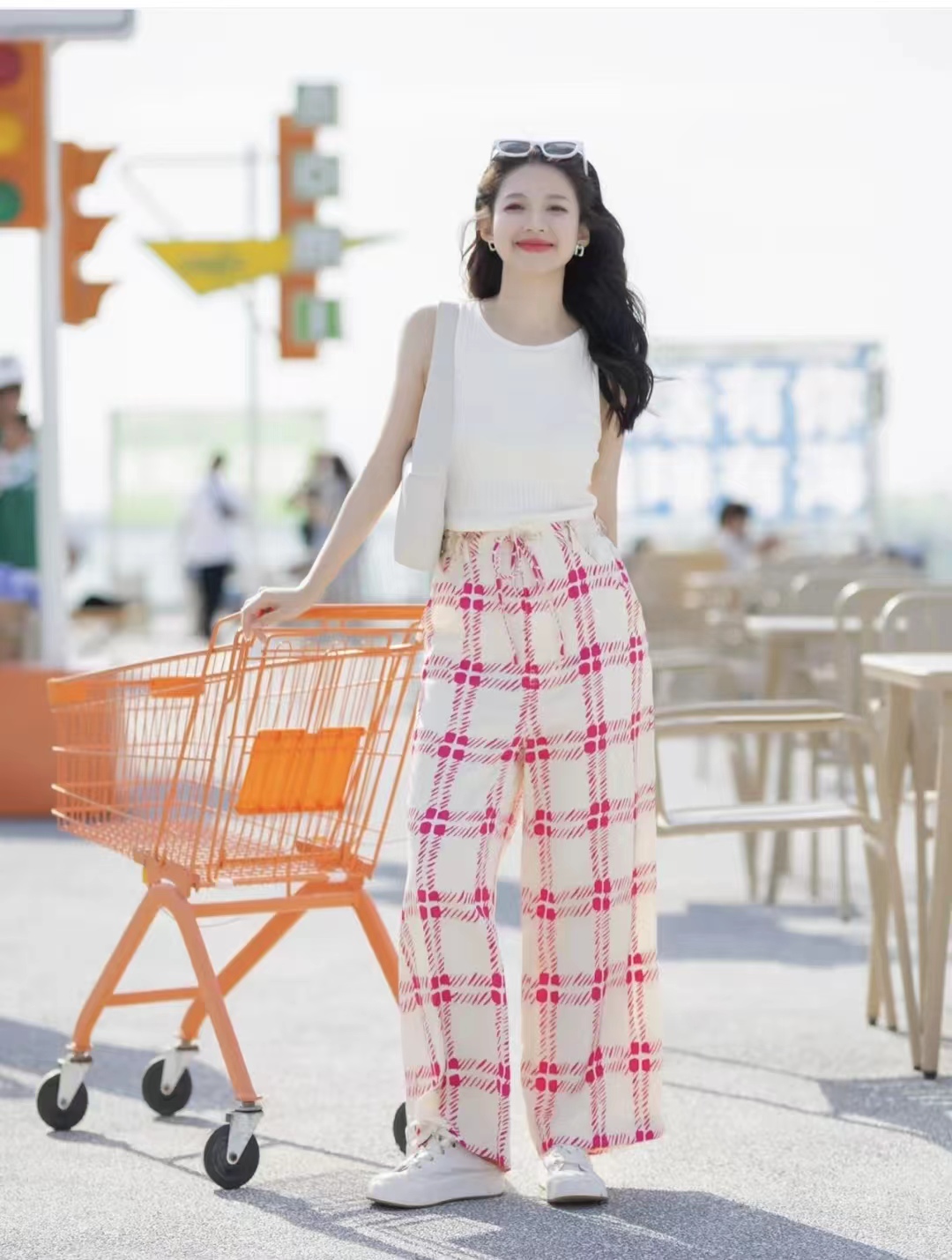 夏天穿什么衣服比较凉快,夏天穿什么衣服比较透气比较不会产生静电