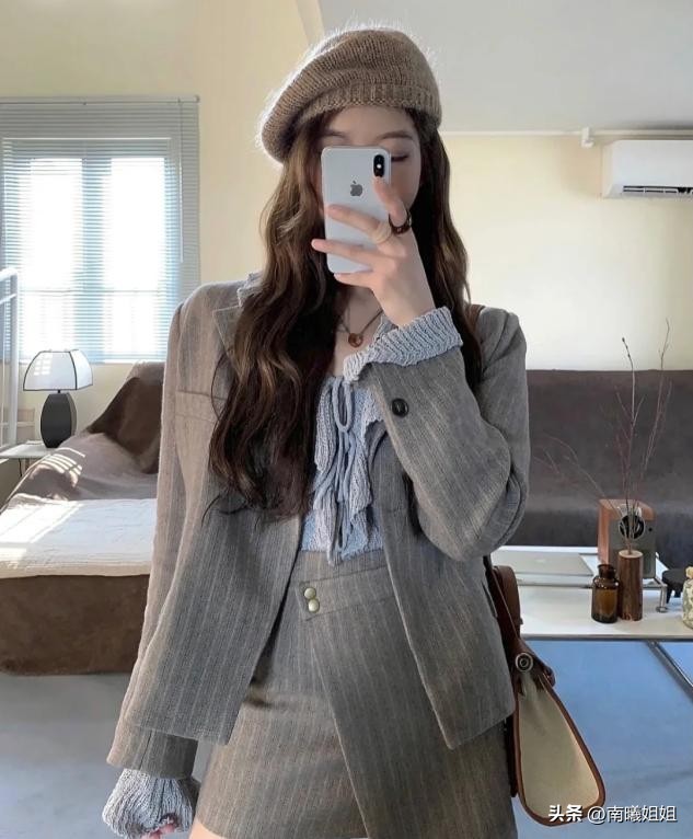 显脸小的帽子戴法,为什么有人戴帽子显脸大