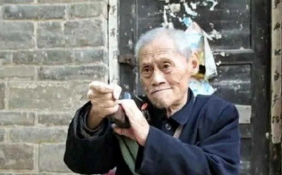 二战中日军缴获多少枚子弹,二战日军大佐用的军刀图片