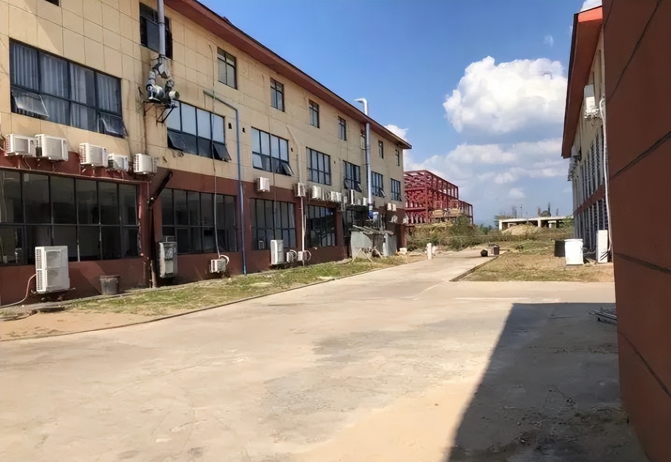 月薪2万？电商翻译？一留学生20万元被卖到缅甸后：“连自杀的机会都没有！”