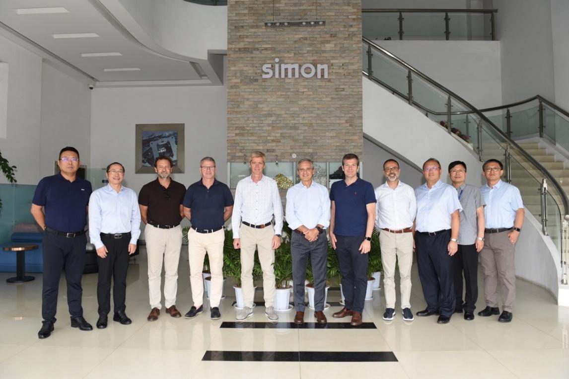 西蒙集团核心竞争力,西蒙集团领导