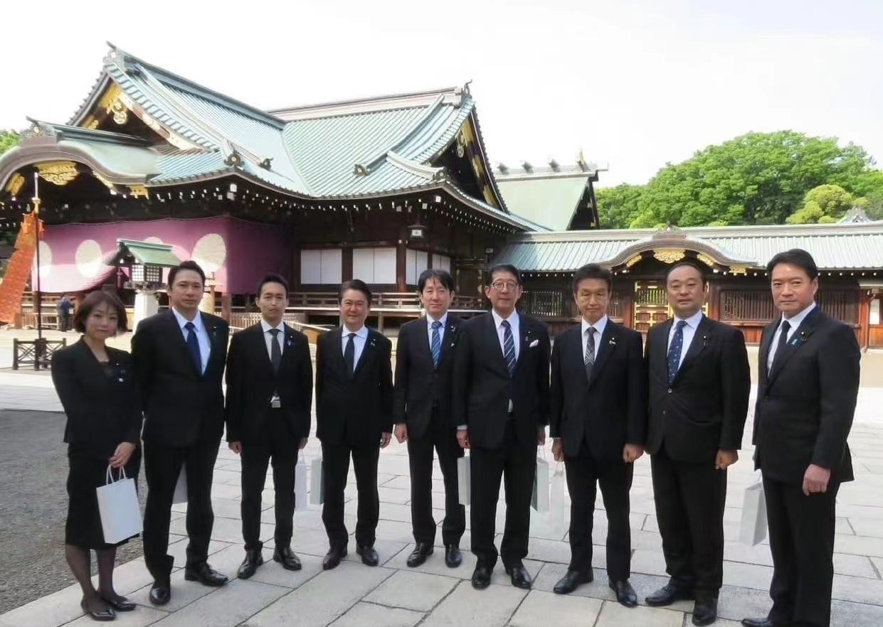 日本走狗！韩国不敢反对*国靖**神社拜鬼却愤怒中方批韩涉台言论