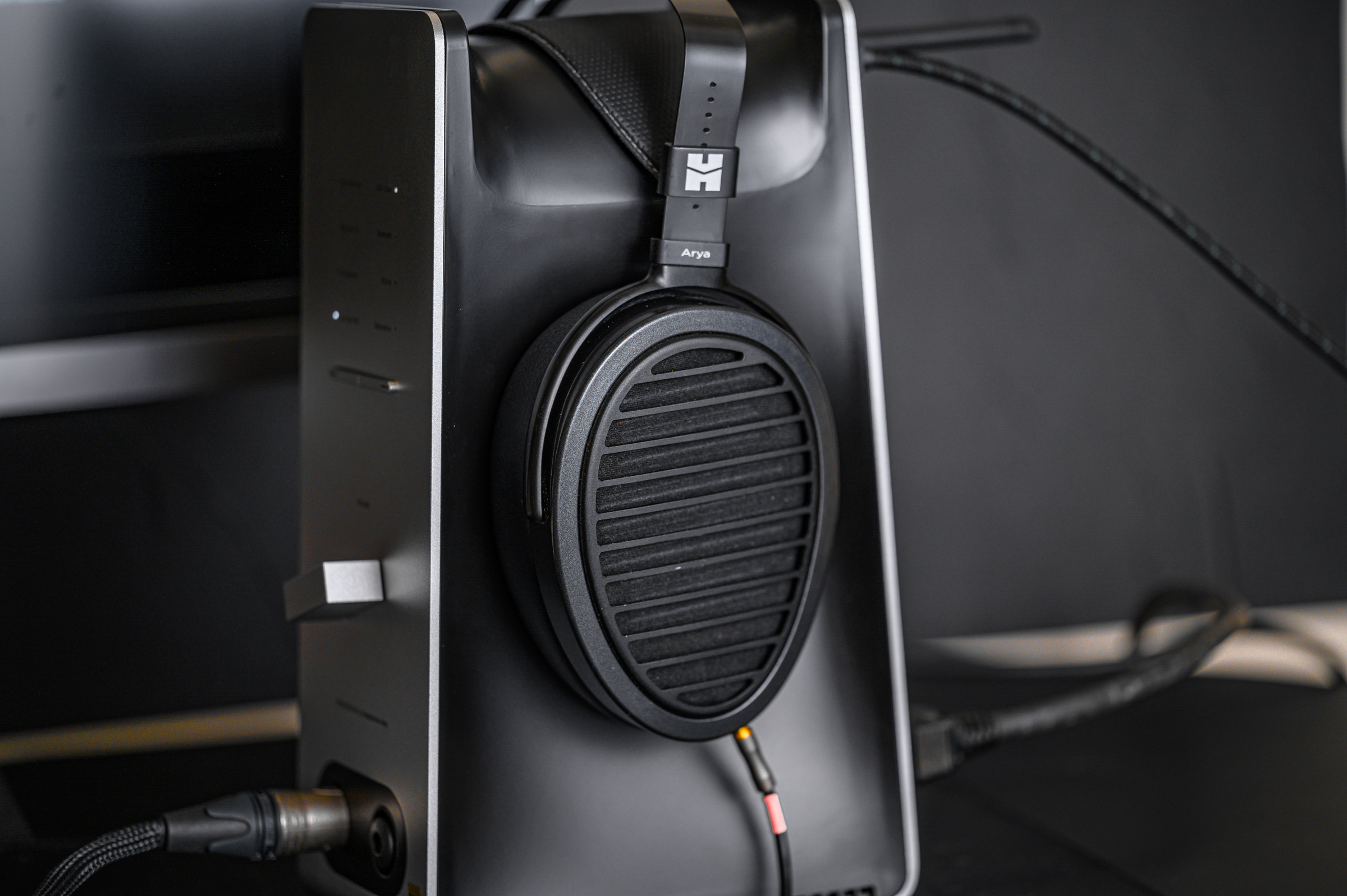 精悍如流星纯粹如清泉——简评HIFIMAN立式解码耳放一体机EF600