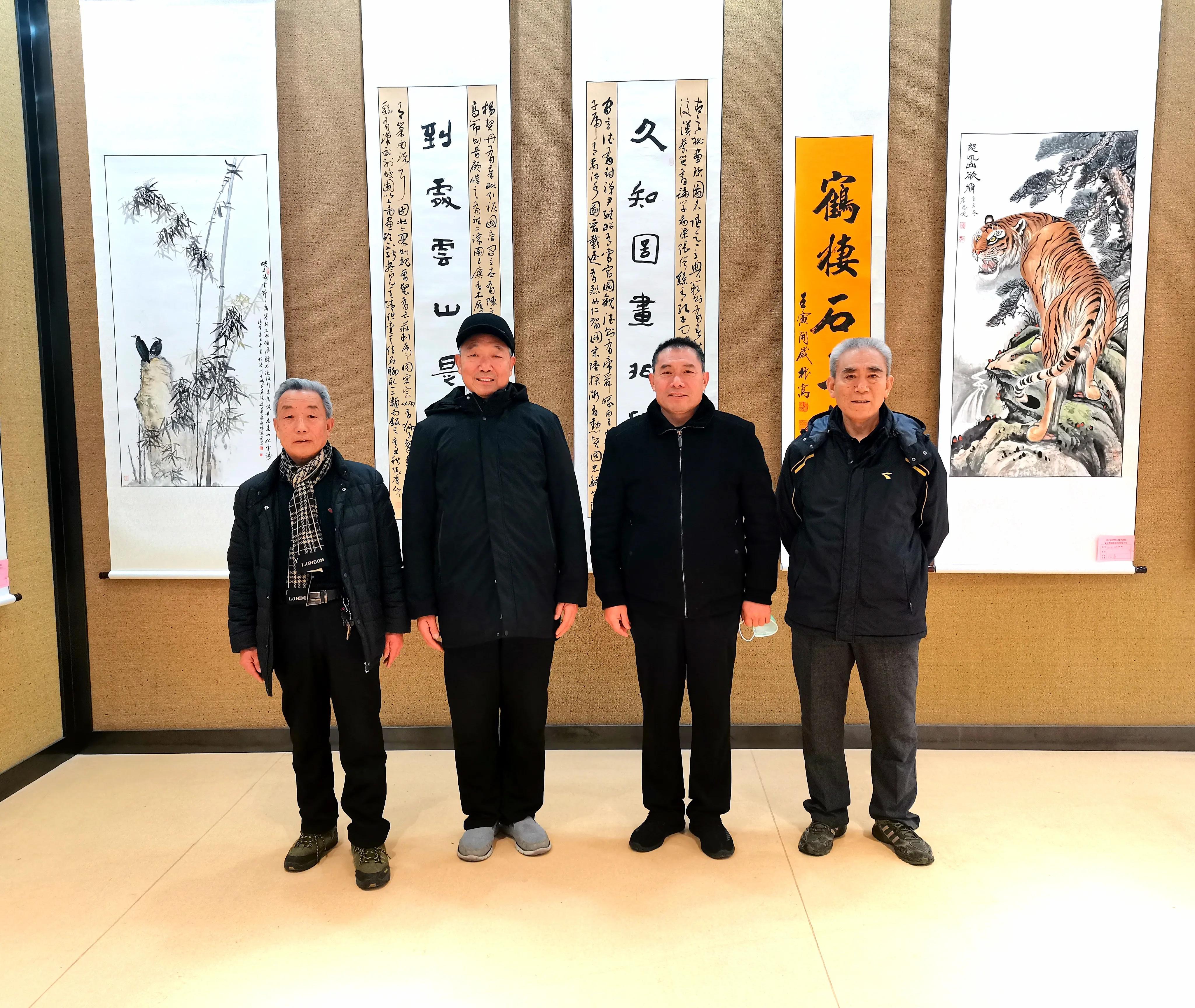 涓归潚鐒曞僵缈板ⅷ椋橀,缈板ⅷ椋橀涓归潚鐒曞僵瀵硅仈