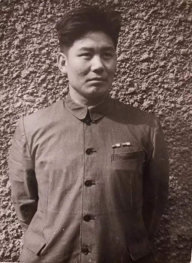 八一制片厂五位老艺术家今昔风采,八一影城已逝去的老演员