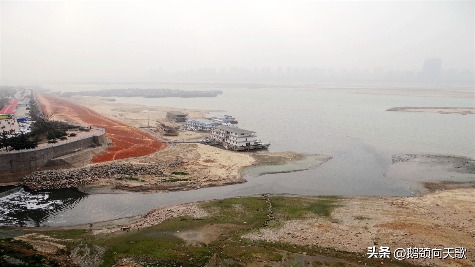 南昌滕王阁江南四大名楼之首,南昌滕王阁和武汉滕王阁的区别