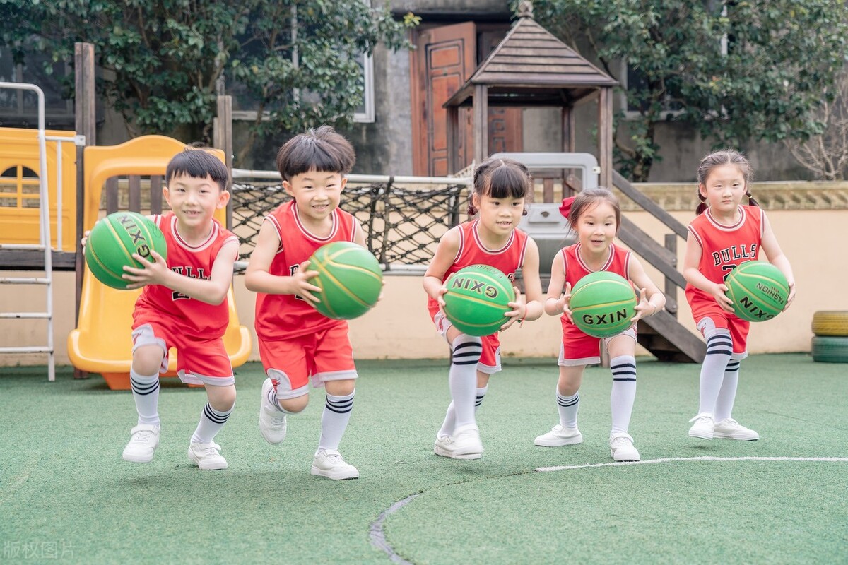 婴儿身高体重标准表2023年,2010到2023年的男孩身高标准