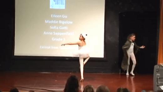 17岁中美混血滑雪天才,中国单板滑雪天才少女