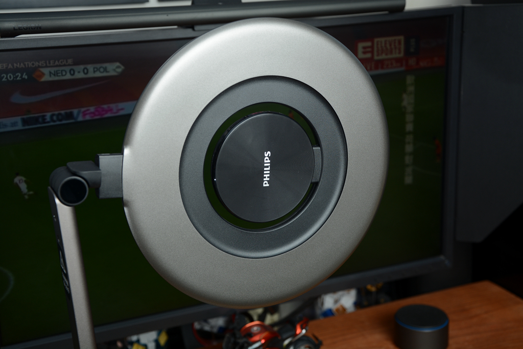 飞利浦轩坦台灯灰色还是白色好看,飞利浦轩坦护眼台灯pro测评