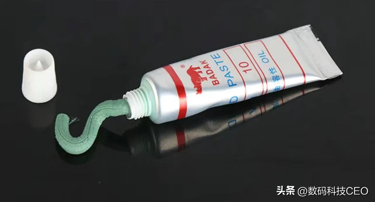 如何修复贴膜手机屏幕划痕,怎么区分手机膜划痕还是屏幕划痕